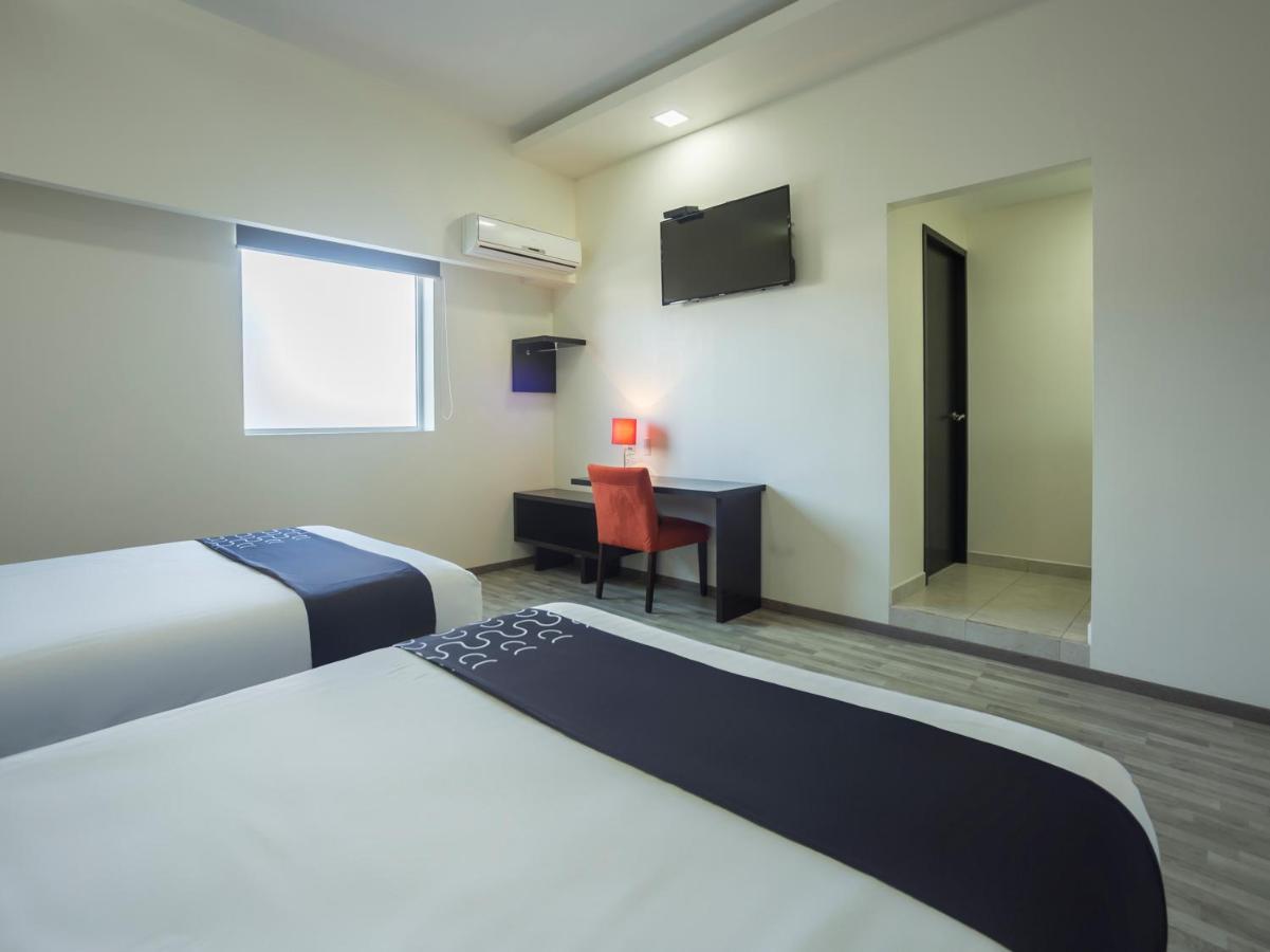 Hotel Smart Cintermex